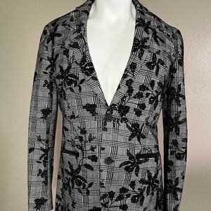 Small black and white patterned blazer with embroidered flowers
